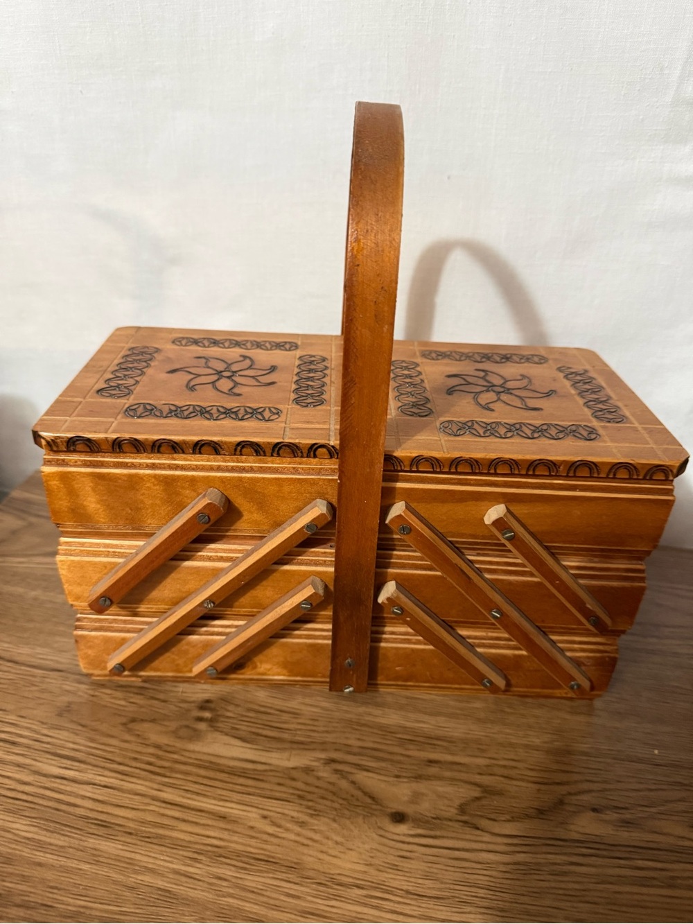 Vintage accordion style sewing kit, small